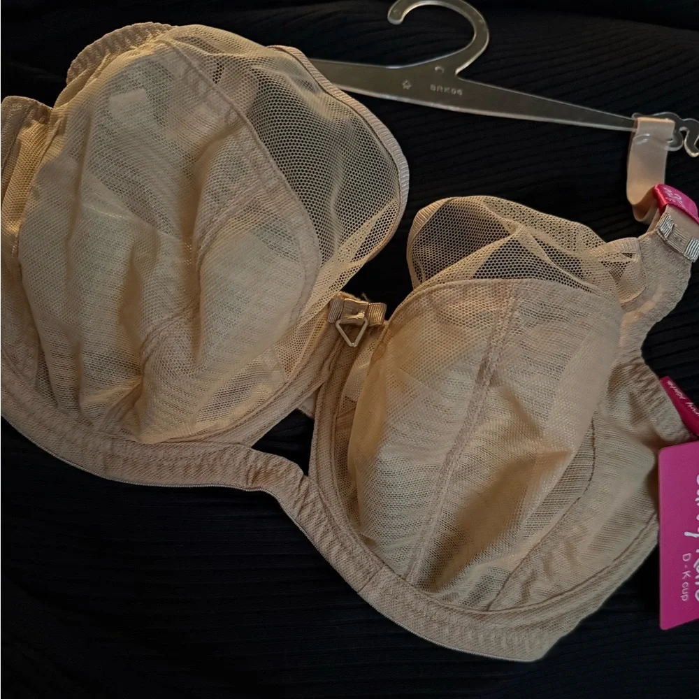 Curvy Kate Latte Full-Coverage Bra with Underwire Support - Picture 3 of 5